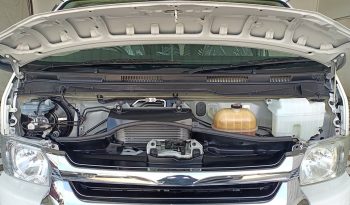 TOYOTA 2WD 2017 3.0 AT COMMUTER WHITE  2521 full