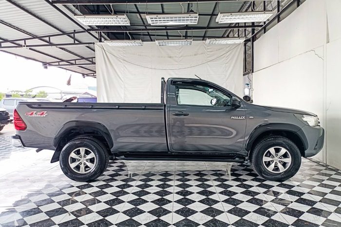 REVO 4WD 2019 2.8J MT STANDARD DARK GREY  4143 full