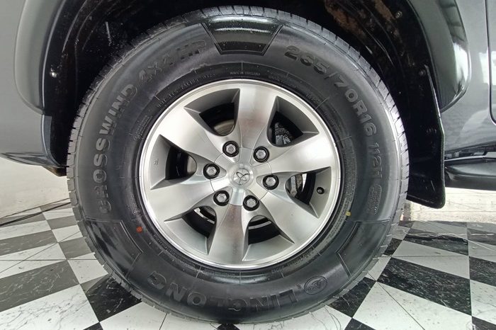 REVO 4WD 2019 2.8J MT STANDARD DARK GREY  4143 full