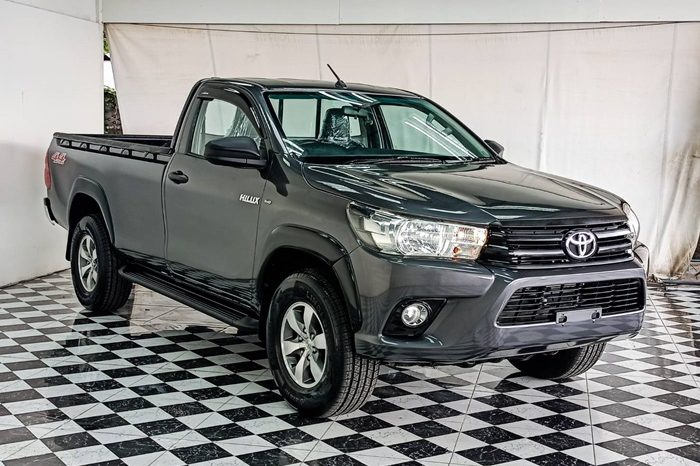 REVO 4WD 2019 2.8J MT STANDARD DARK GREY  4143 full