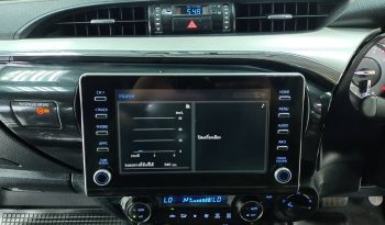 REVO 4WD 2022 2.8G AT DOUBLE CAB SILVER  9963 full