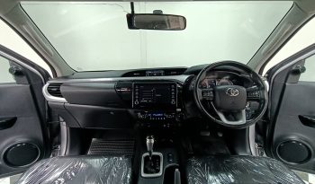 REVO 4WD 2022 2.8G AT DOUBLE CAB SILVER  9963 full