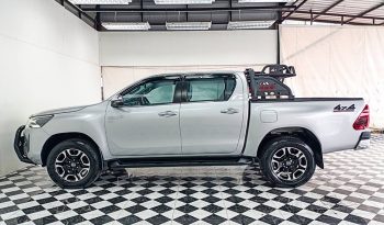 REVO 4WD 2022 2.8G AT DOUBLE CAB SILVER  9963 full