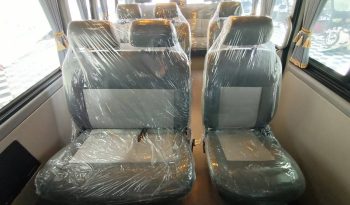 TOYOTA 2WD 2018 3.0 MT COMMUTER WHITE  6540 full