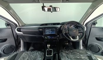 REVO 4WD 2022 2.8G AT DOUBLE CAB SILVER  3380 full
