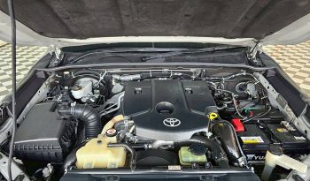 REVO 4WD 2022 2.8G AT DOUBLE CAB SILVER  3380 full