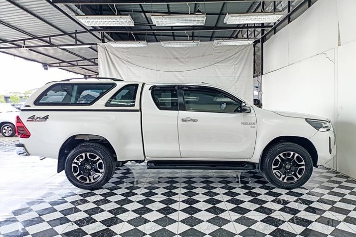 REVO 4WD 2021 2.8G MT SMART CAB WHITE  6382 full