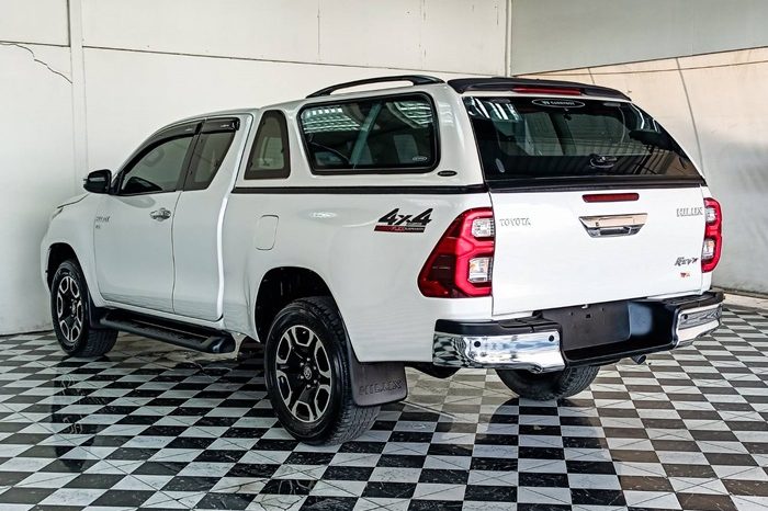 REVO 4WD 2021 2.8G MT SMART CAB WHITE  6382 full