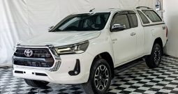 REVO 4WD 2021 2.8G MT SMART CAB WHITE  6382