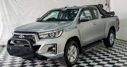 REVO 4WD 2020 2.4E MT SMART CAB SILVER  3696