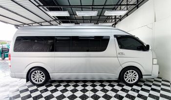 TOYOTA 2WD 2018 3.0 MT COMMUTER SILVER  6380 full