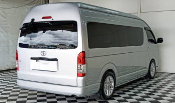 TOYOTA 2WD 2018 3.0 MT COMMUTER SILVER  6380 full