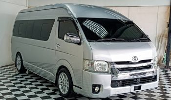 TOYOTA 2WD 2018 3.0 MT COMMUTER SILVER  6380 full