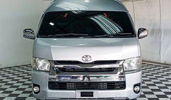 TOYOTA 2WD 2018 3.0 MT COMMUTER SILVER  6380 full