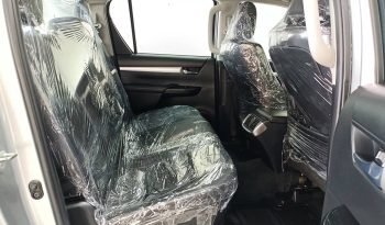 REVO 4WD 2022 2.8G AT DOUBLE CAB SILVER  3453 full