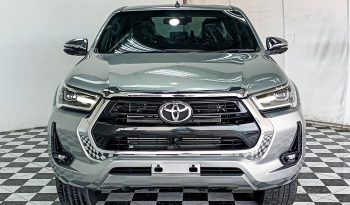 REVO 4WD 2022 2.8G AT DOUBLE CAB SILVER  3453 full