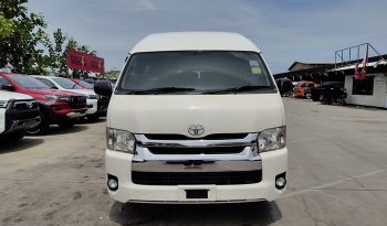 TOYOTA 2WD 2018 3.0 MT COMMUTER WHITE  9590 full