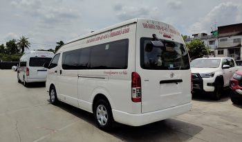 TOYOTA 2WD 2018 3.0 MT COMMUTER WHITE  9590 full