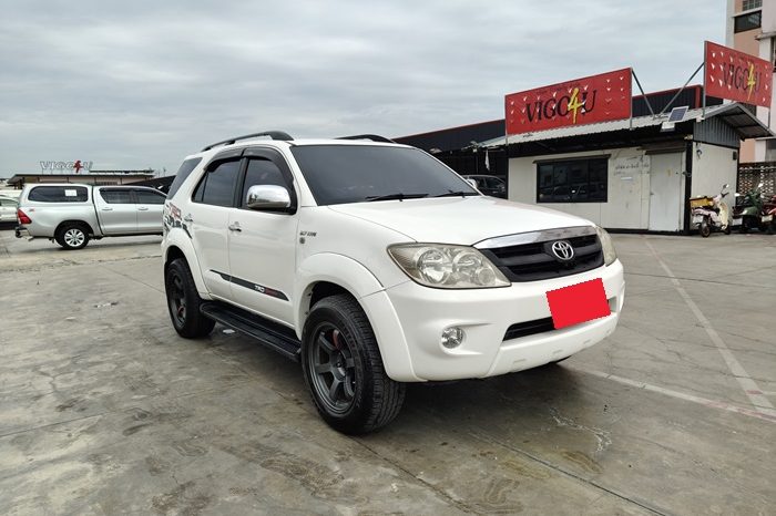 TOYOTA 4WD 2007 2.7V AT FORTUNER WHITE  4790 full