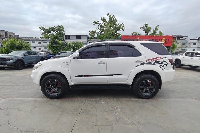 TOYOTA 4WD 2007 2.7V AT FORTUNER WHITE  4790 full