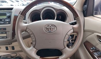 TOYOTA 4WD 2007 2.7V AT FORTUNER WHITE  4790 full