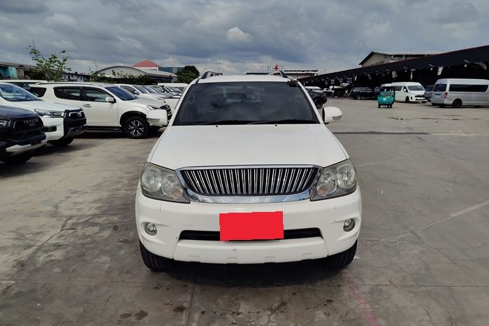 TOYOTA 4WD 2005 2.7V AT FORTUNER WHITE  6119 full
