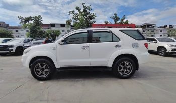 TOYOTA 4WD 2005 2.7V AT FORTUNER WHITE  6119 full