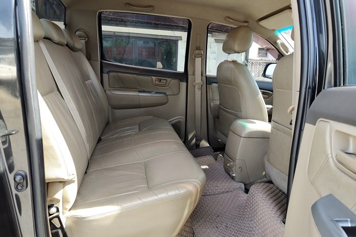 VIGO 4WD 2012 3.0G AT DOUBLE CAB BLACK  4886 full