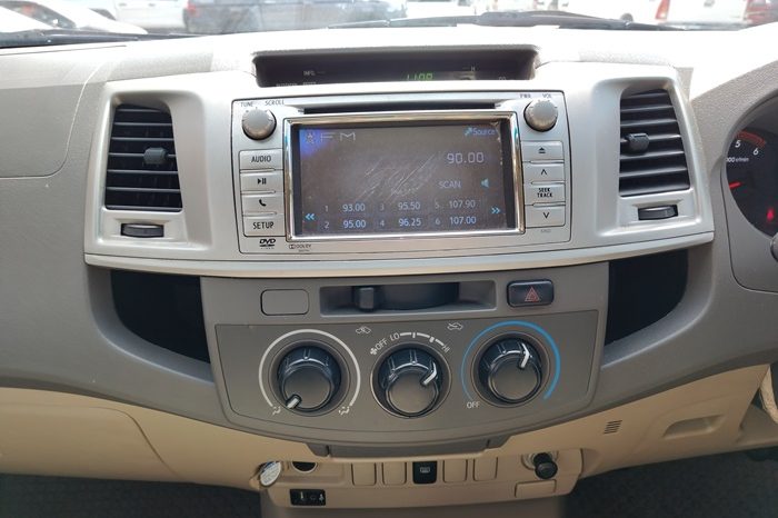 VIGO 4WD 2012 3.0G AT DOUBLE CAB BLACK  4886 full