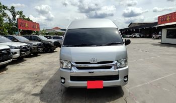 TOYOTA 2WD 2017 3.0 MT COMMUTER SILVER  4260 full