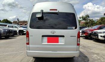 TOYOTA 2WD 2017 3.0 MT COMMUTER SILVER  4260 full