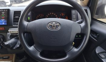 TOYOTA 2WD 2019 3.0 MT COMMUTER SILVER  3723 full