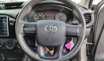 REVO 4WD 2019 2.8J MT STANDARD SILVER  1150 full