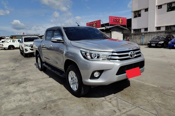 REVO 4WD 2017 2.8G AT DOUBLE CAB SILVER  2801 full