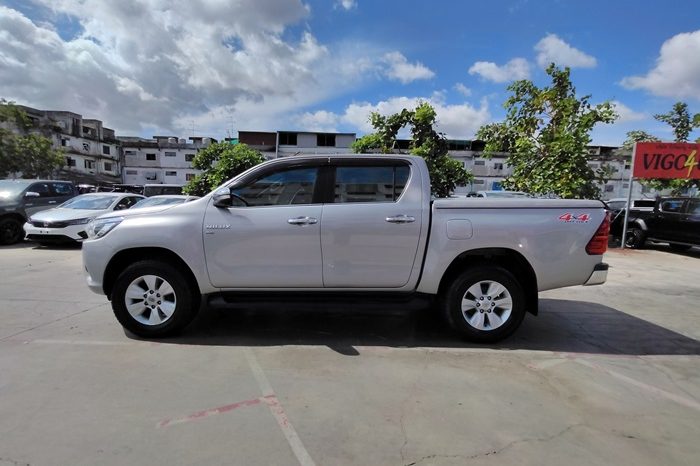 REVO 4WD 2017 2.8G AT DOUBLE CAB SILVER  2801 full