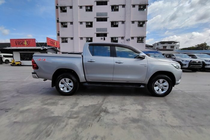 REVO 4WD 2017 2.8G AT DOUBLE CAB SILVER  2801 full