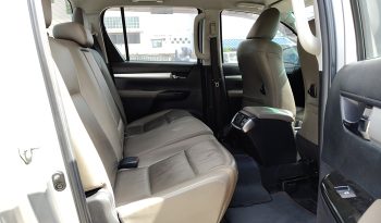 REVO 4WD 2017 2.8G AT DOUBLE CAB SILVER  2801 full