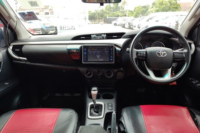 REVO PRE 2019 2.4E AT SMART CAB SILVER  6928 full
