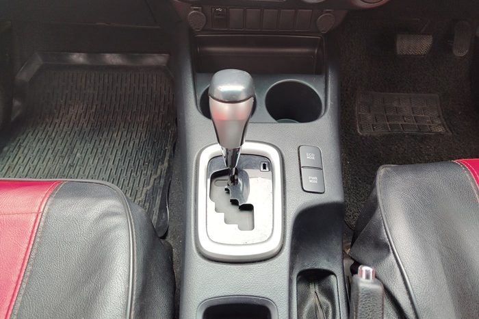 REVO PRE 2019 2.4E AT SMART CAB SILVER  6928 full