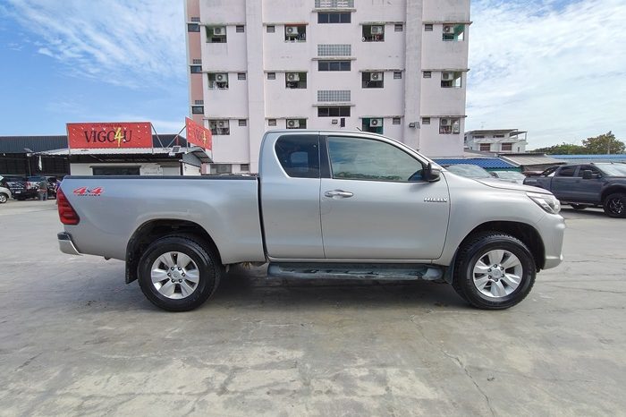 REVO 4WD 2020 2.4E MT SMART CAB SILVER  3695 full