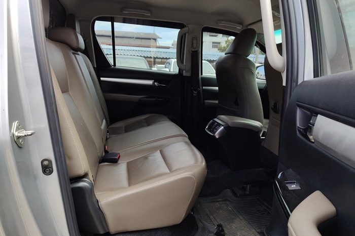 REVO 4WD 2017 2.8G AT DOUBLE CAB SILVER  437 full