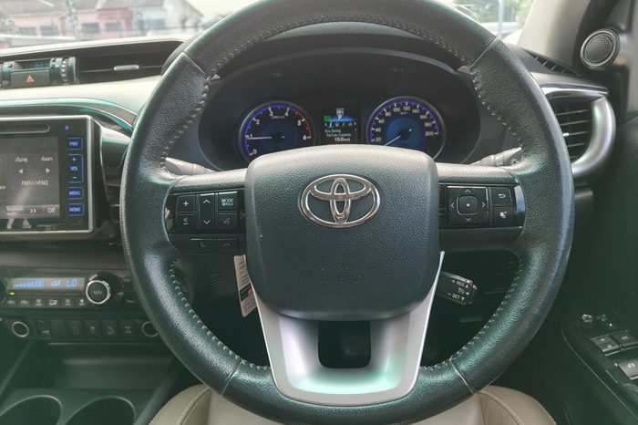 REVO 4WD 2017 2.8G AT DOUBLE CAB SILVER  437 full