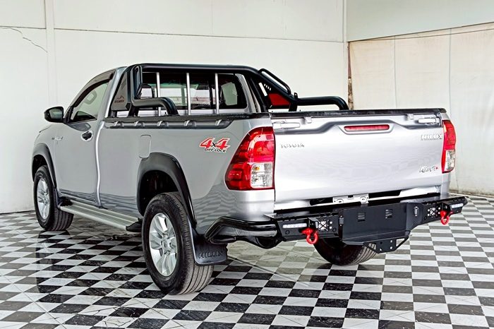 REVO 4WD 2019 2.8J MT STANDARD SILVER  1150 full