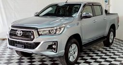 REVO PRE 2020 2.4E AT DOUBLE CAB SILVER  2304