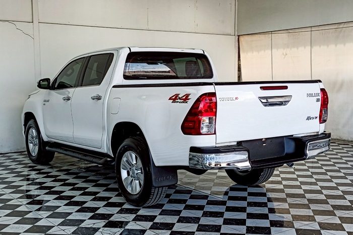 REVO 4WD 2020 2.8G AT DOUBLE CAB WHITE  4263 full