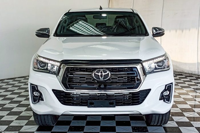 REVO 4WD 2020 2.8G AT DOUBLE CAB WHITE  4263 full
