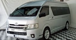 TOYOTA 2WD 2015 3.0 MT COMMUTER SILVER  5984