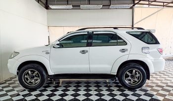 TOYOTA 4WD 2005 2.7V AT FORTUNER WHITE  6119 full
