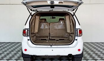 TOYOTA 4WD 2005 2.7V AT FORTUNER WHITE  6119 full