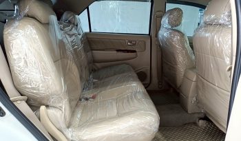 TOYOTA 4WD 2005 2.7V AT FORTUNER WHITE  6119 full